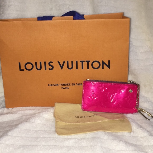 Louis Vuitton Accessories - Vernis Key Cles
